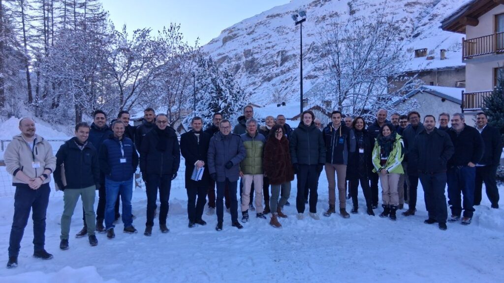 Photo de groupe dehors à Bessans